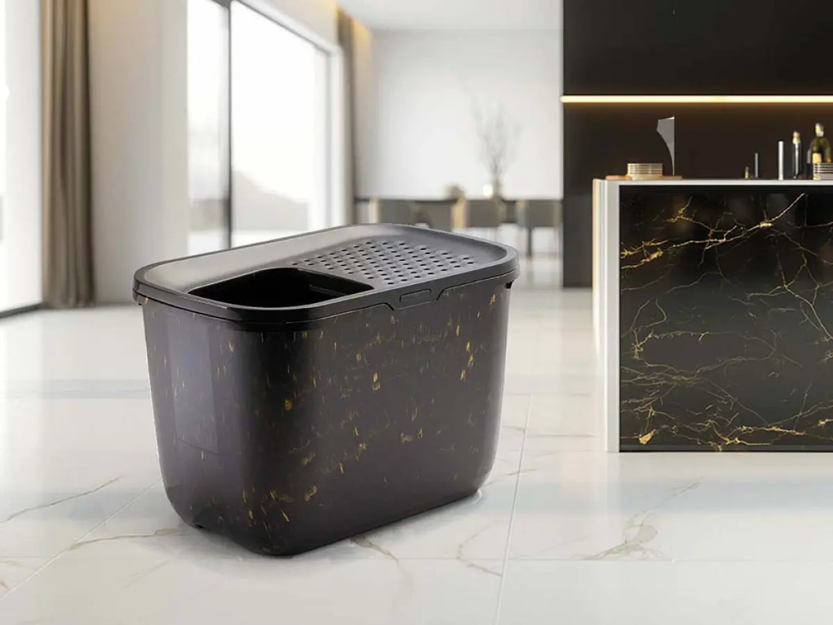 Kattlåda Hop in med tak Marble Black Gold